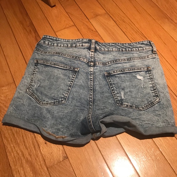3 FOR $30! Forever 21 Jean Shorts - Picture 2 of 3